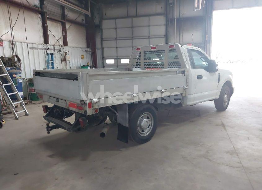 Photo 4 of 2017 Ford F-250 XL (VIN 1FDBF2A60HEC99876)