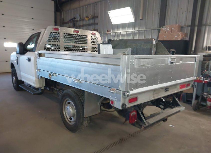 Photo 3 of 2018 Ford F-250 XL (VIN 1FDBF2A60JEC26884)