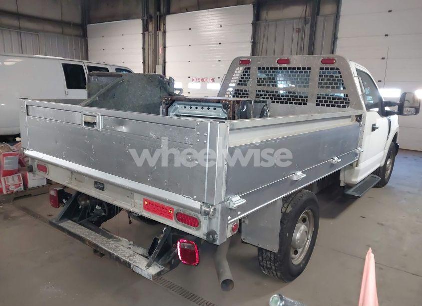 Photo 4 of 2018 Ford F-250 XL (VIN 1FDBF2A60JEC26884)