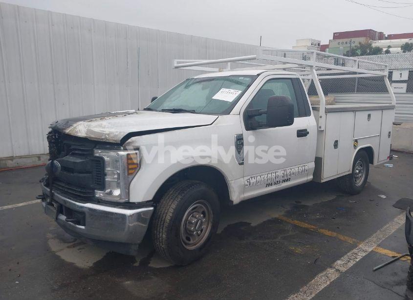 Photo 2 of 2019 Ford F-250 XL (VIN 1FDBF2A60KEC36428)