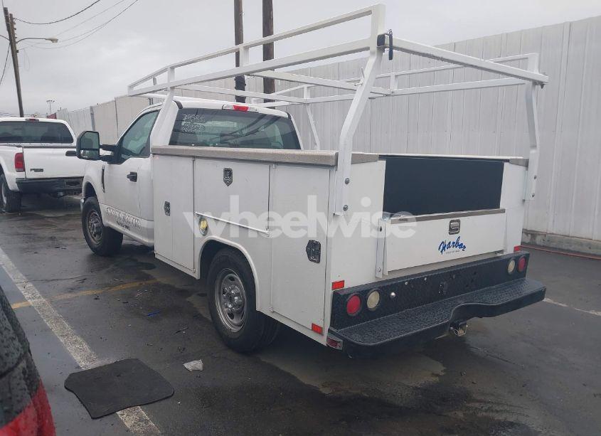 Photo 3 of 2019 Ford F-250 XL (VIN 1FDBF2A60KEC36428)