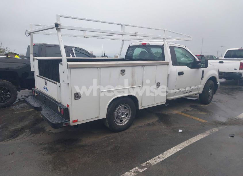 Photo 4 of 2019 Ford F-250 XL (VIN 1FDBF2A60KEC36428)