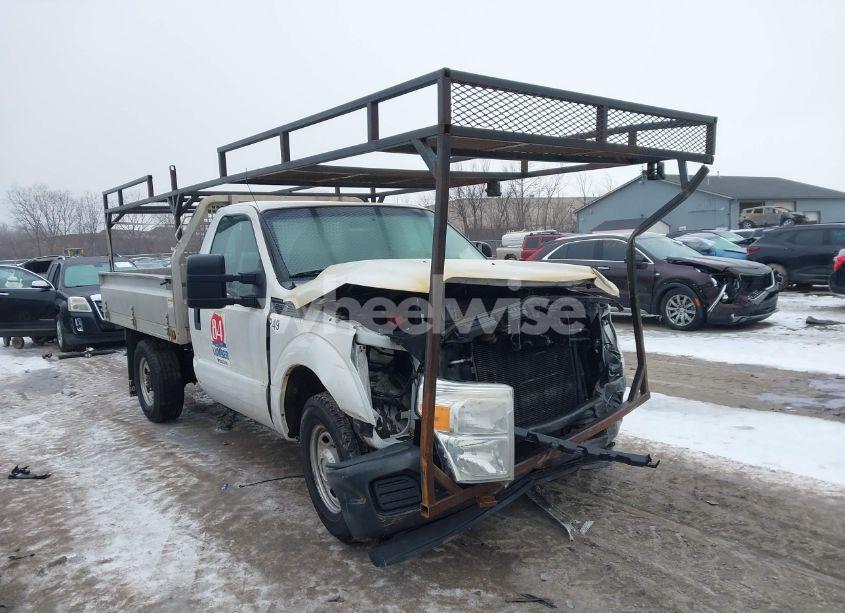2012 Ford F-250 XL (VIN 1FDBF2A61CEA82989) main photo