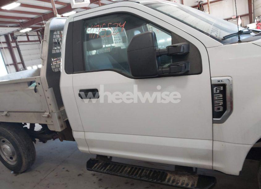 Photo 13 of 2017 Ford F-250 XL (VIN 1FDBF2A61HEC86568)