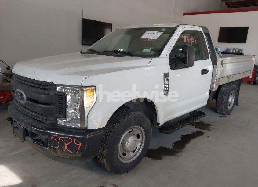 Photo 2 of 2017 Ford F-250 XL (VIN 1FDBF2A61HEC86568)