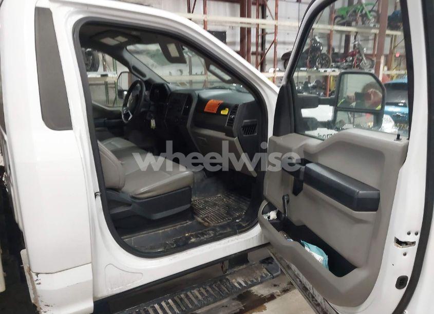 Photo 5 of 2017 Ford F-250 XL (VIN 1FDBF2A61HEC86568)