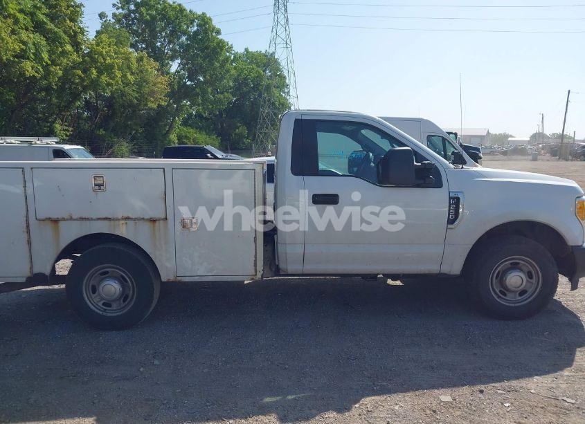 Photo 13 of 2017 Ford F-250 XL (VIN 1FDBF2A62HEB75351)