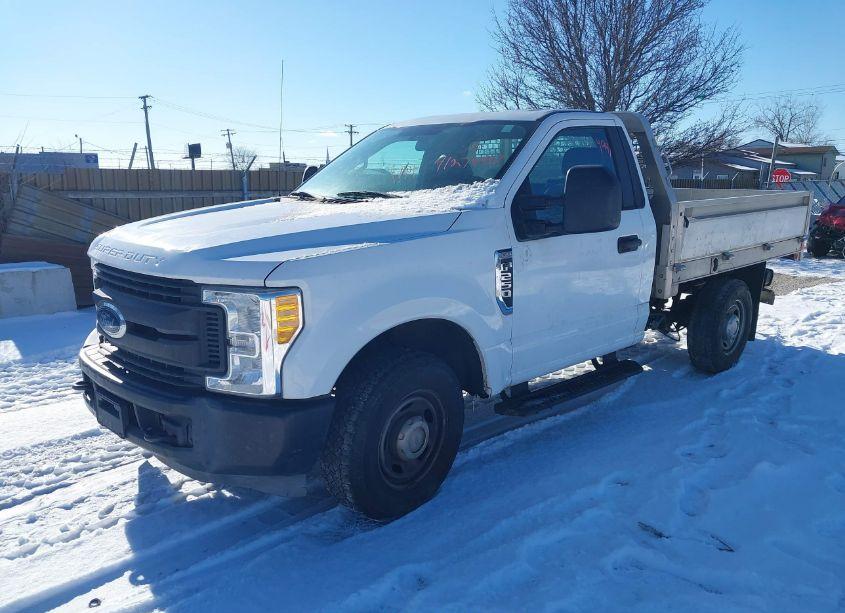 Photo 2 of 2017 Ford F-250 XL (VIN 1FDBF2A62HEC81749)