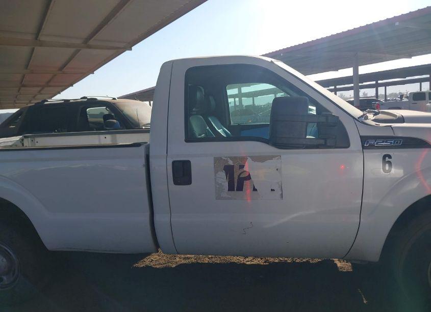 Photo 12 of 2012 Ford F-250 XL (VIN 1FDBF2A63CEA93881)