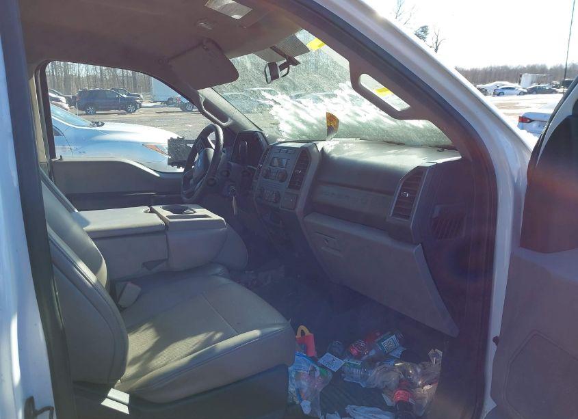 Photo 5 of 2019 Ford F-250 XL (VIN 1FDBF2A63KEG59665)