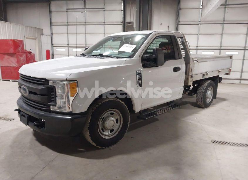 Photo 2 of 2017 Ford F-250 XL (VIN 1FDBF2A64HEC81896)