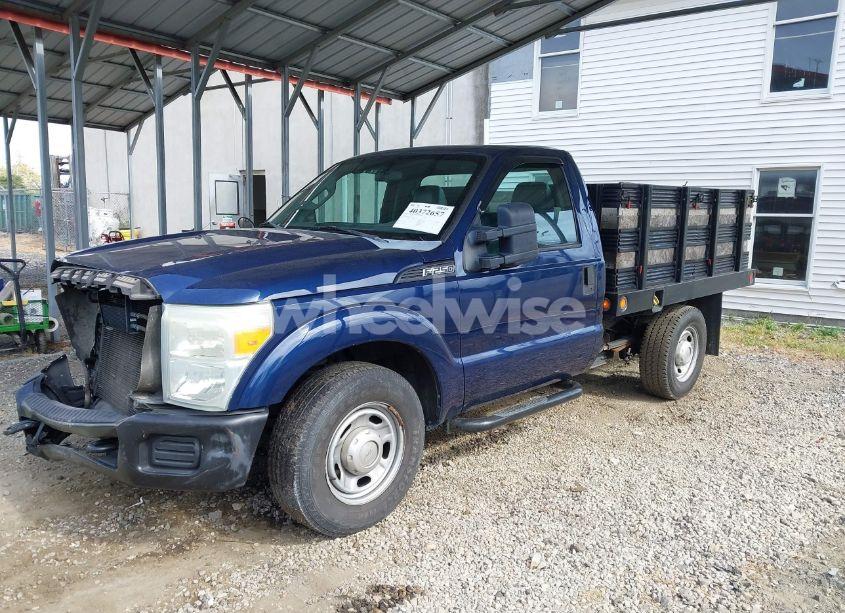 Photo 2 of 2011 Ford F-250 XL (VIN 1FDBF2A66BEC76240)