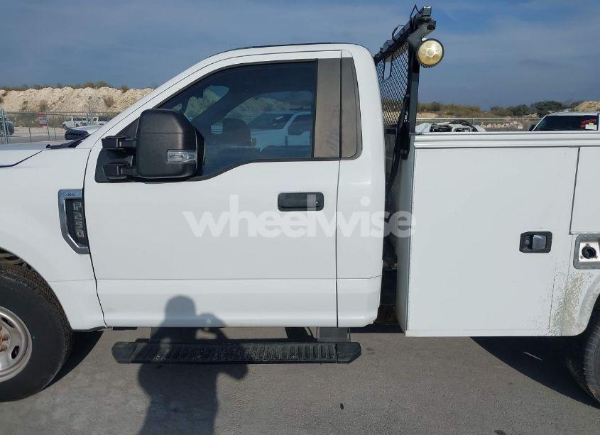 Photo 15 of 2017 Ford F-250 XL (VIN 1FDBF2A66HEC34529)