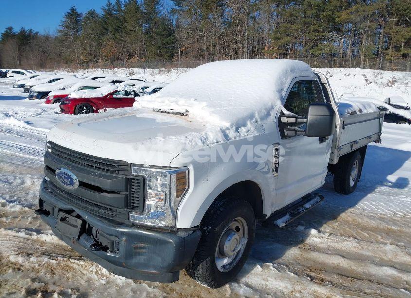 Photo 2 of 2018 Ford F-250 XL (VIN 1FDBF2A66JEC26887)