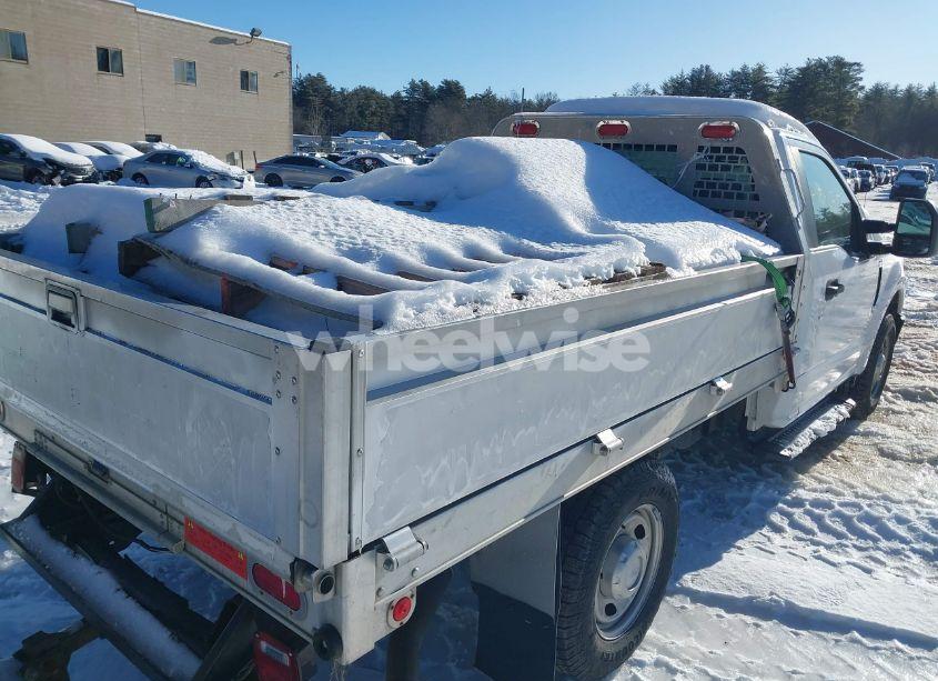 Photo 4 of 2018 Ford F-250 XL (VIN 1FDBF2A66JEC26887)