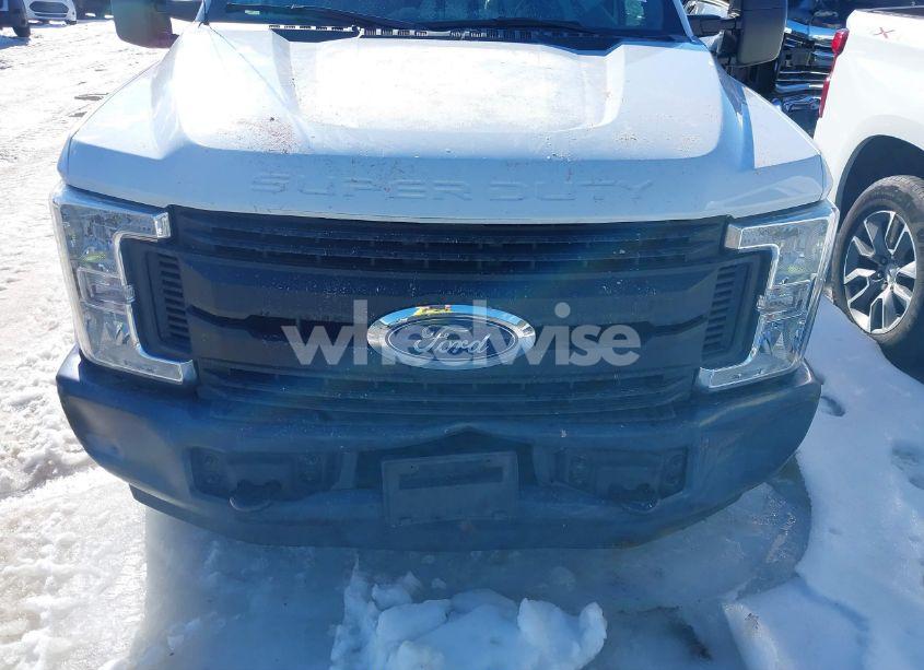 Photo 6 of 2018 Ford F-250 XL (VIN 1FDBF2A66JEC26887)