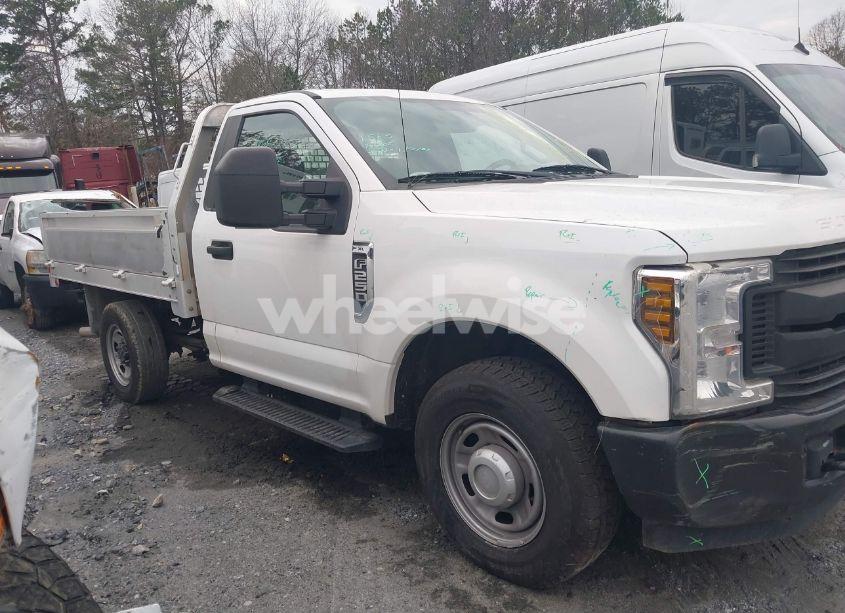 Photo 13 of 2019 Ford F-250 XL (VIN 1FDBF2A66KED44617)
