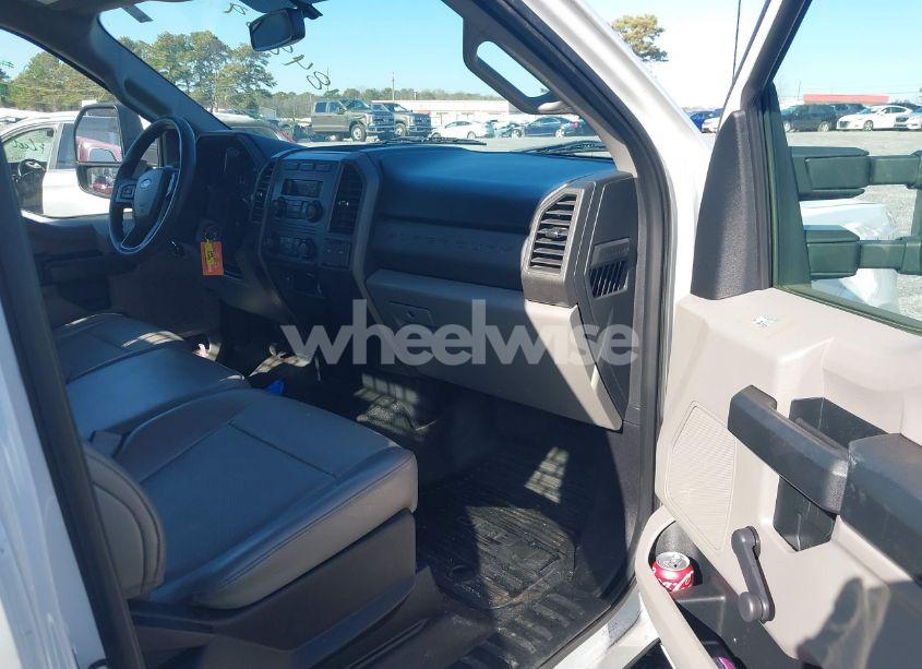 Photo 5 of 2019 Ford F-250 XL (VIN 1FDBF2A66KED44617)