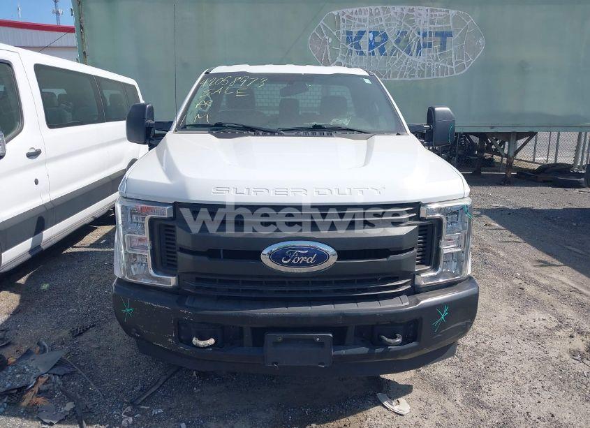 Photo 12 of 2019 Ford F-250 XL (VIN 1FDBF2A66KEG59711)