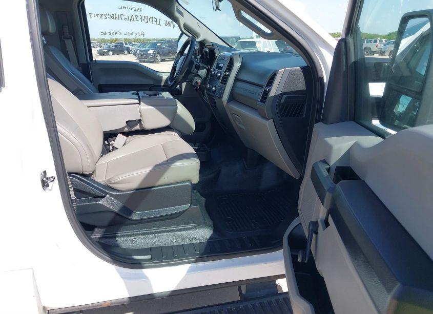 Photo 5 of 2017 Ford F-250 XL (VIN 1FDBF2A67HEC23717)