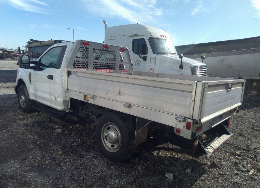 Photo 3 of 2019 Ford F-250 XL (VIN 1FDBF2A68KEF66642)