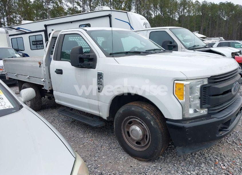 Photo 13 of 2017 Ford F-250 XL (VIN 1FDBF2A6XHEC81790)