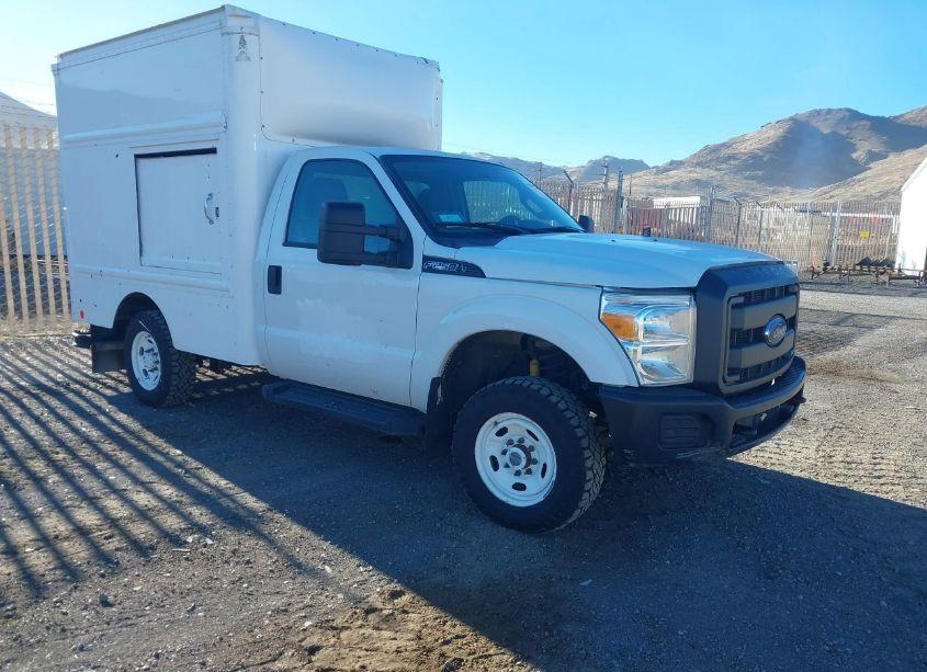 2015 Ford F-250 XL (VIN 1FDBF2B61FED21718) main photo
