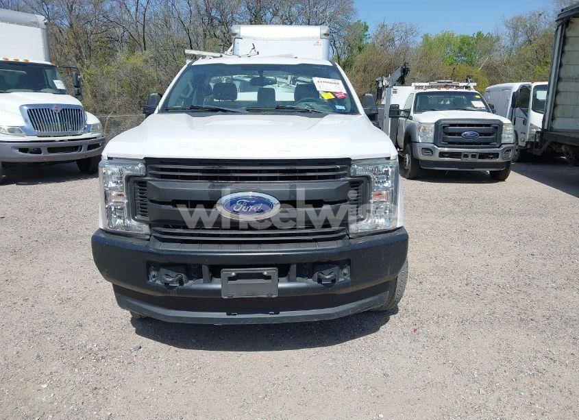 Photo 12 of 2019 Ford F-250 XL (VIN 1FDBF2B69KED38034)