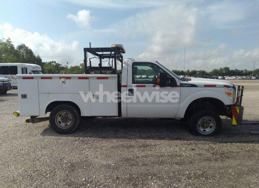 Photo 14 of 2015 Ford F-250 XL (VIN 1FDBF2BT9FEC28029)