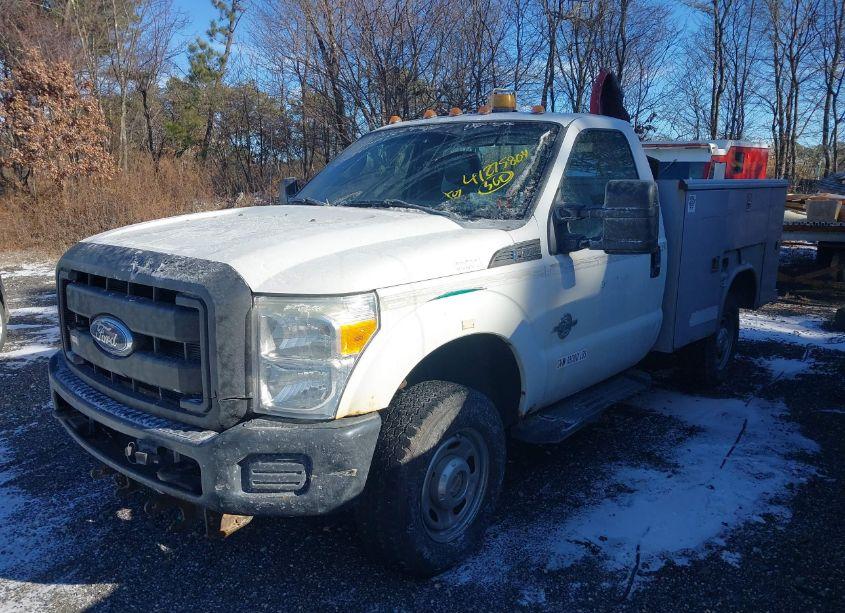 Photo 2 of 2011 Ford F-350 XL (VIN 1FDBF3BT8BEC95754)