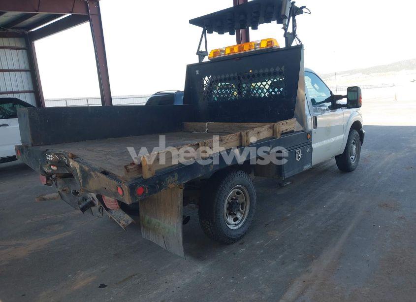 Photo 4 of 2011 Ford F-350 CHASSIS XL (VIN 1FDBF3E65BEC47845)