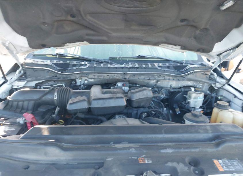 Photo 10 of 2017 Ford F-350 CHASSIS XL (VIN 1FDBF3E67HEB53751)