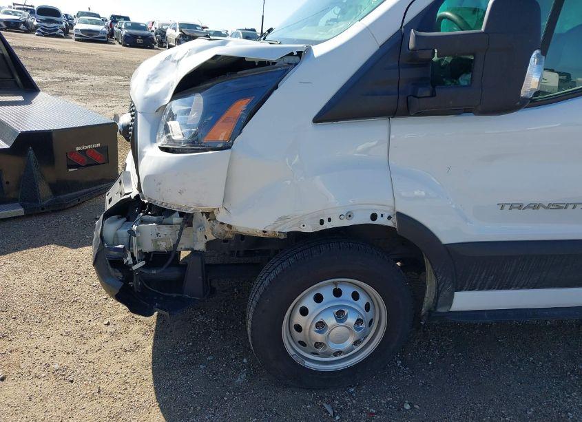 Photo 17 of 2022 Ford Transit-350 CAB (VIN 1FDBF6Z81NKA05332)