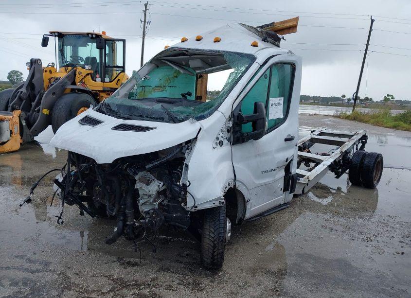 Photo 2 of 2020 Ford Transit-350 CAB (VIN 1FDBF6ZG1LKB59432)