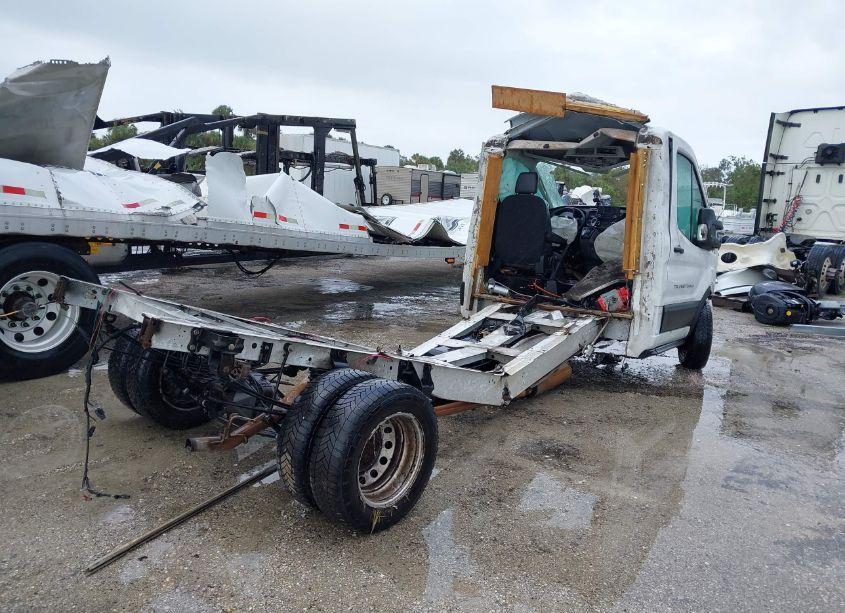 Photo 4 of 2020 Ford Transit-350 CAB (VIN 1FDBF6ZG1LKB59432)