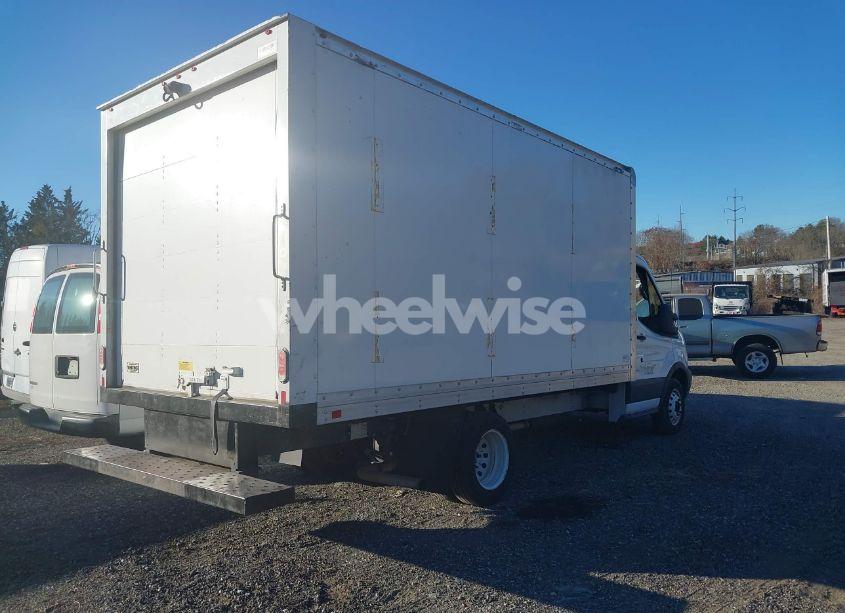 Photo 4 of 2019 Ford Transit-350 CUTAWAY (VIN 1FDBF8PM8KKB48446)