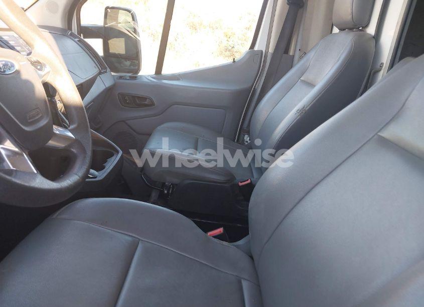 Photo 6 of 2019 Ford Transit-350 CUTAWAY (VIN 1FDBF8PM8KKB48446)