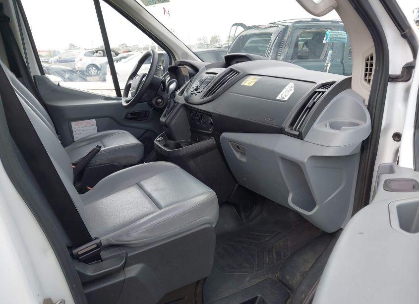 Photo 5 of 2018 Ford Transit-350 CAB (VIN 1FDBF8ZM2JKA69737)