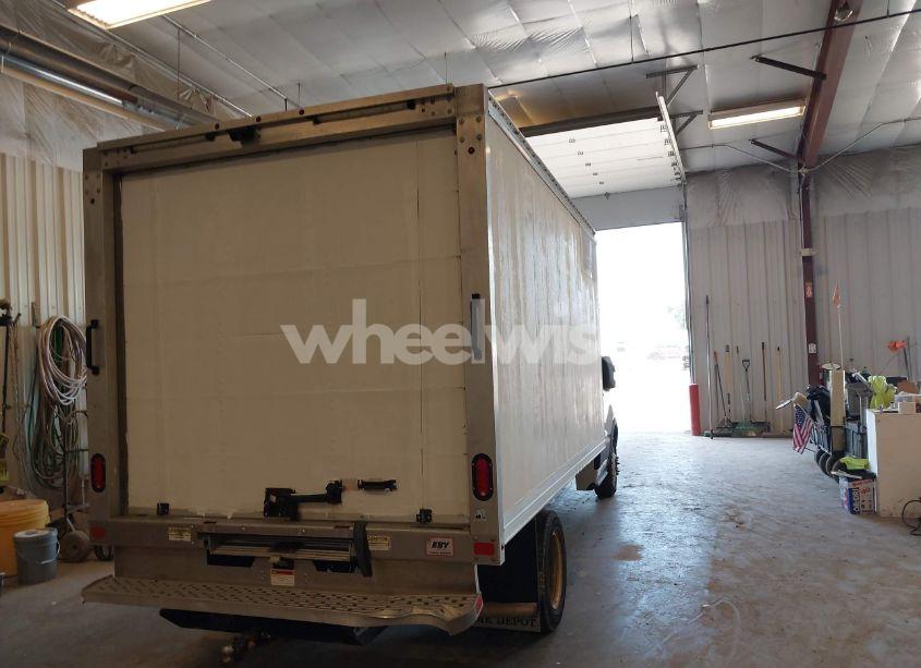 Photo 4 of 2019 Ford Transit-350 CAB (VIN 1FDBF8ZM7KKA89810)