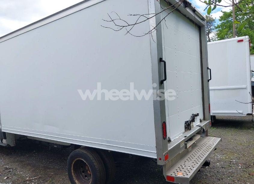 Photo 3 of 2019 Ford Transit-350 CAB (VIN 1FDBF8ZM8KKA38526)