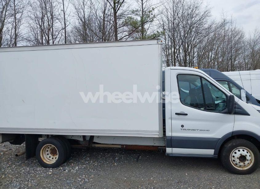 Photo 13 of 2018 Ford Transit-350 CAB (VIN 1FDBF8ZM9JKA80668)