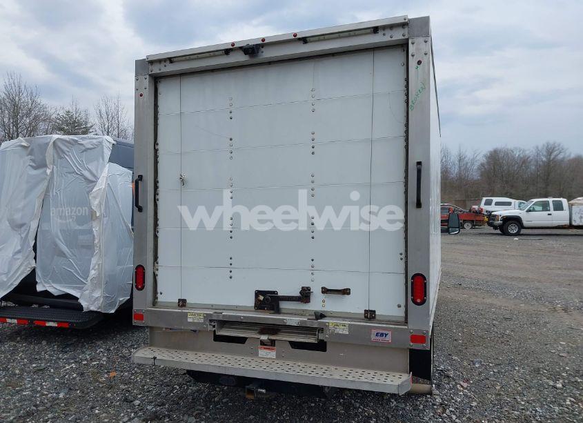 Photo 16 of 2018 Ford Transit-350 CAB (VIN 1FDBF8ZM9JKA80668)