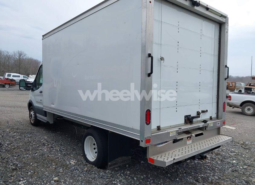 Photo 3 of 2018 Ford Transit-350 CAB (VIN 1FDBF8ZM9JKA80668)