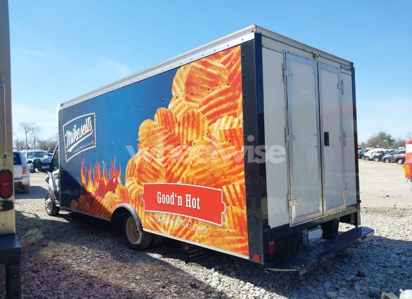 Photo 15 of 2019 Ford Transit-350 CUTAWAY (VIN 1FDBF9PM6KKB48449)