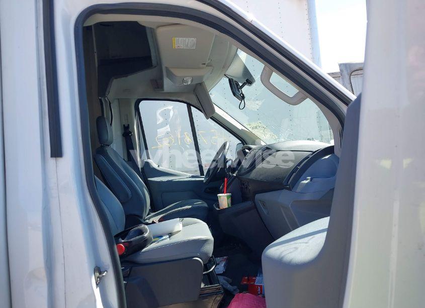 Photo 7 of 2019 Ford Transit-350 CUTAWAY (VIN 1FDBF9PM6KKB48449)
