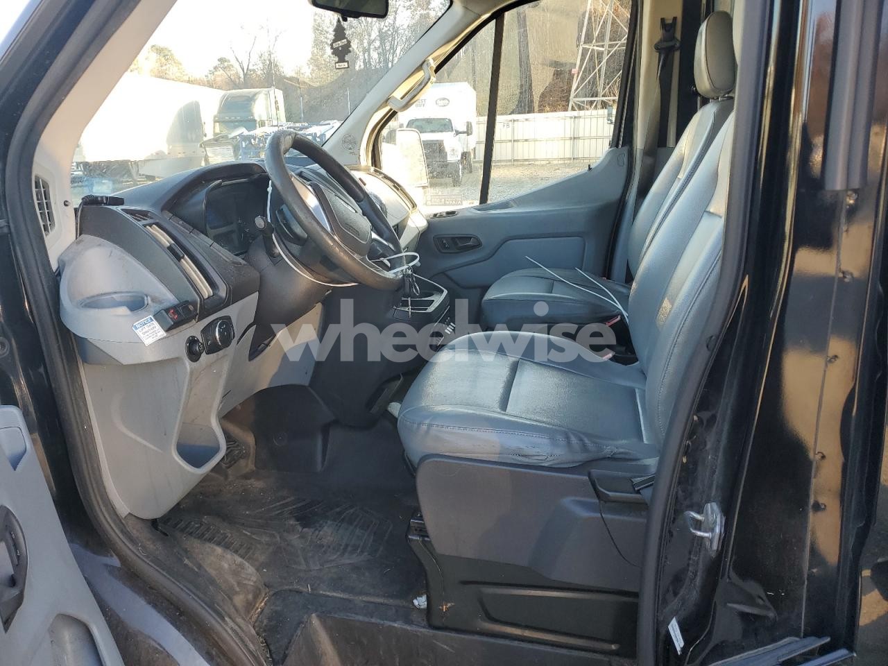 Photo 7 of 2017 FORD TRANSIT BOX TRUCK (VIN 1FDBF9ZMXHKB57757)