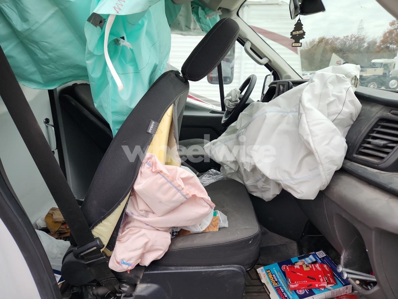 Photo 11 of 2022 FORD TRANSIT UTILITY / SERVICE TRUCK (VIN 1FDBW5P83NKA07662)