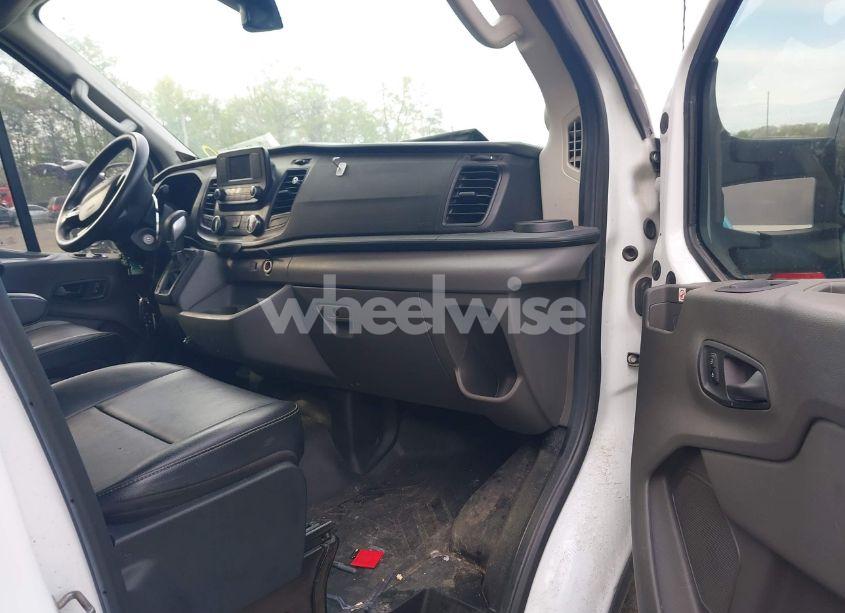 Photo 5 of 2020 Ford Transit-350 CUTAWAY (VIN 1FDBW5P89LKB24644)