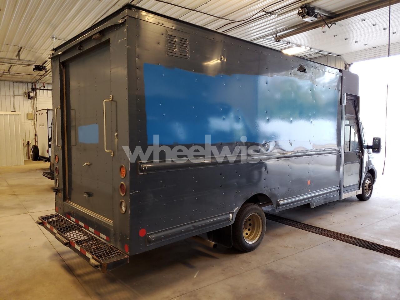 Photo 3 of 2021 FORD TRANSIT T-350 HD (VIN 1FDDF6P81MKA55447)