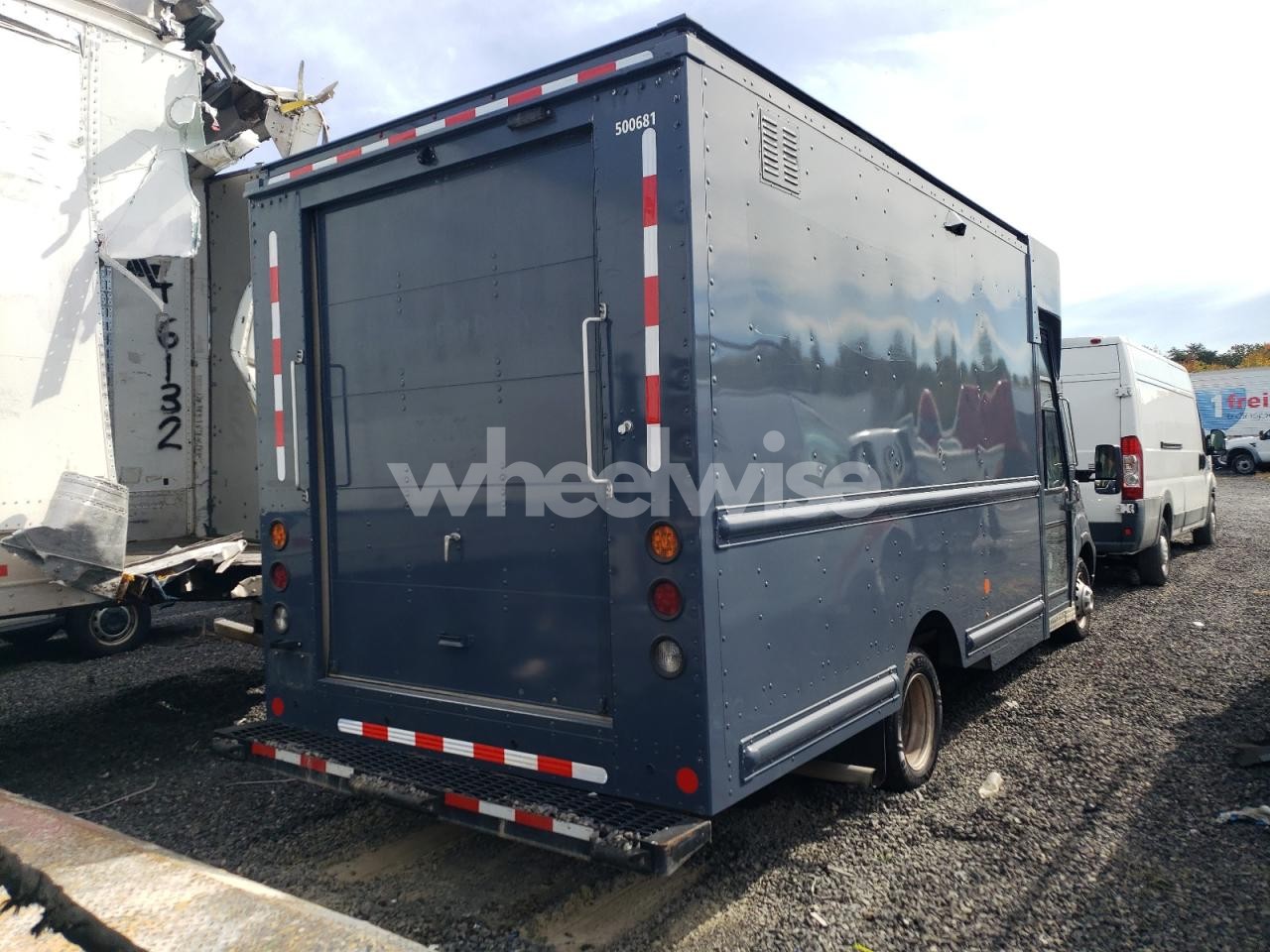 Photo 3 of 2021 FORD TRANSIT T-350 HD (VIN 1FDDF6P87MKA58594)